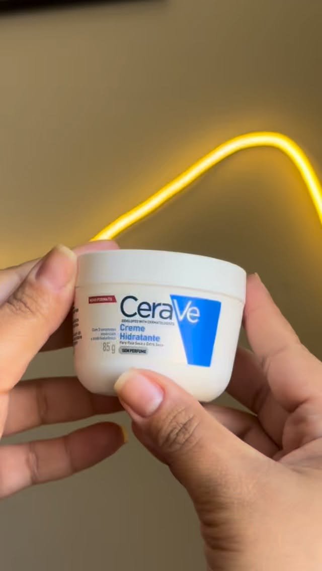 CeraVe Creme Hidratante — três ceramidas essenciais